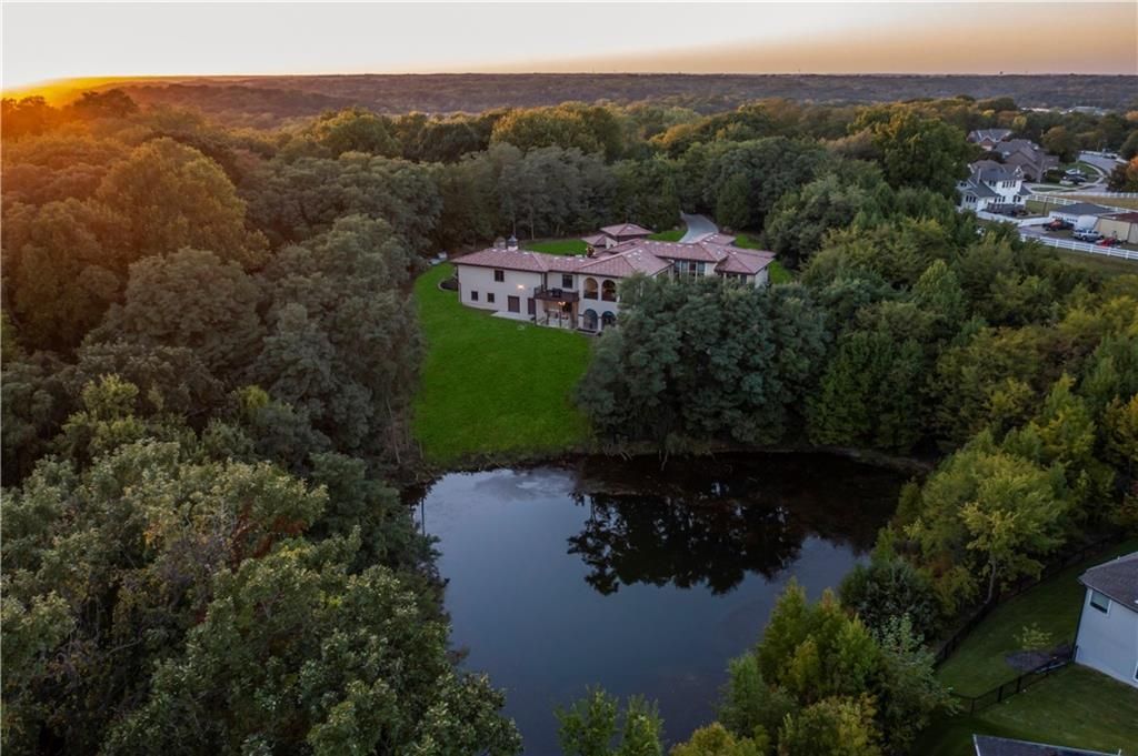 Exquisite Retreat Stunning 3 Acre Home in Parkville Missouri Offered at 2.25 Million 6
