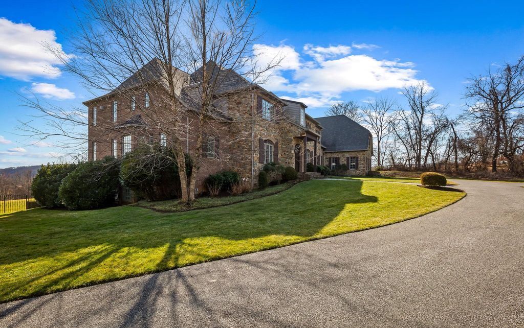 French Country Home Overlooking Hayfields Championship Golf Course in Maryland Listed at 4.2 Million 58