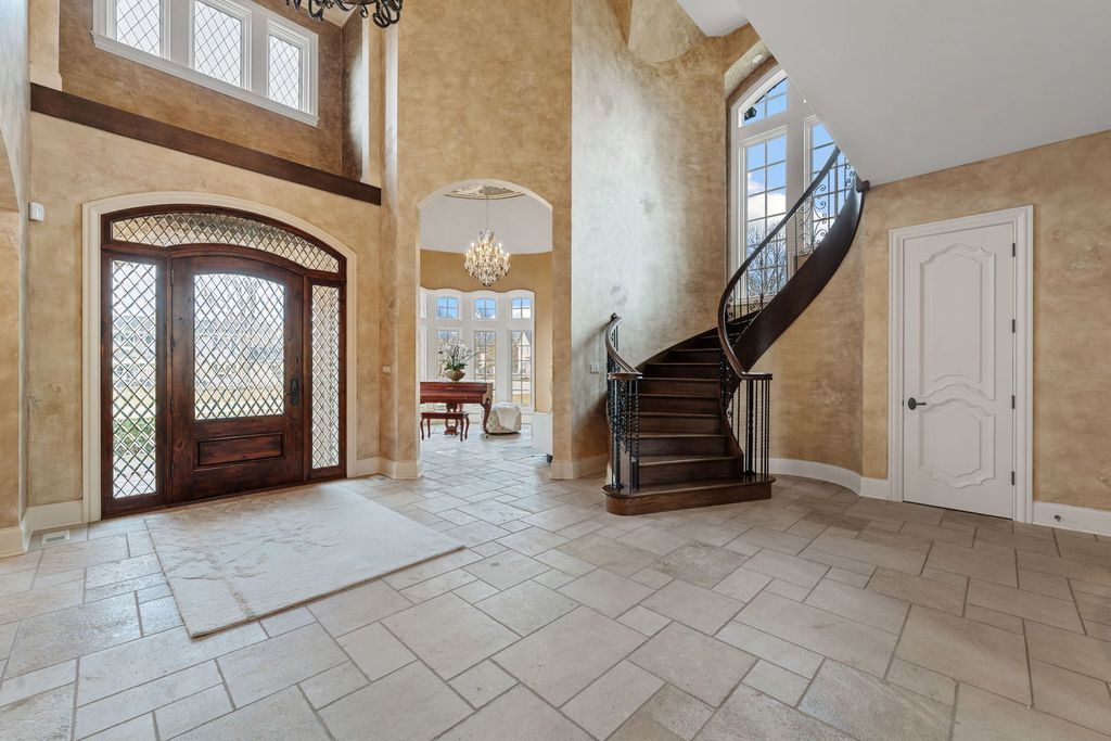 French Provincial Masterpiece A Haven of Quality and Elegance in Illinois Offered at 3595000 12