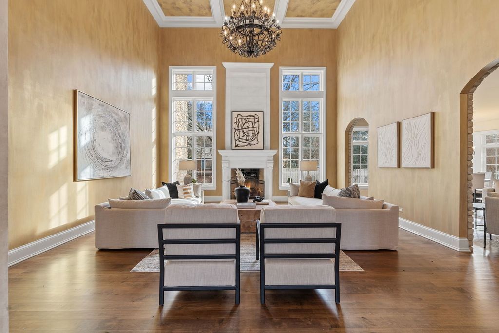 French Provincial Masterpiece A Haven of Quality and Elegance in Illinois Offered at 3595000 17