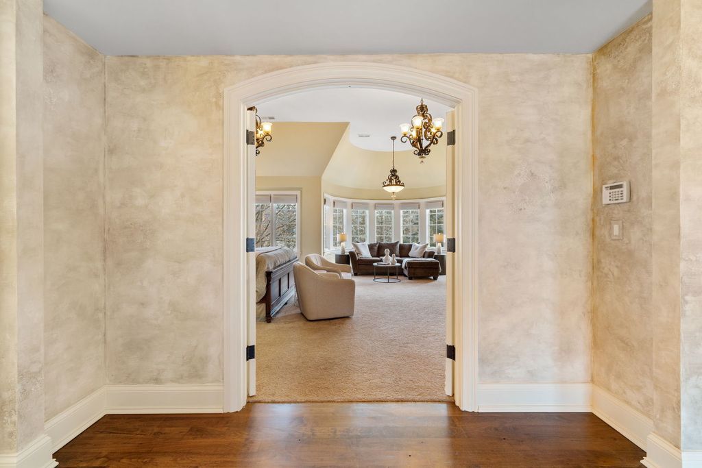 French Provincial Masterpiece A Haven of Quality and Elegance in Illinois Offered at 3595000 39