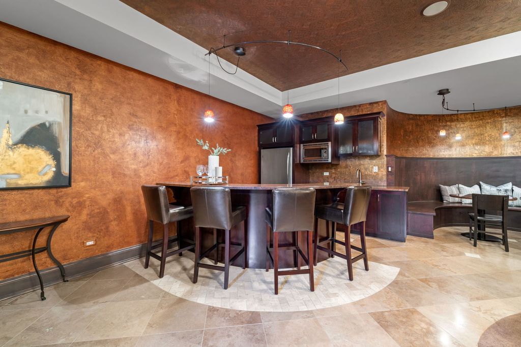French Provincial Masterpiece A Haven of Quality and Elegance in Illinois Offered at 3595000 49