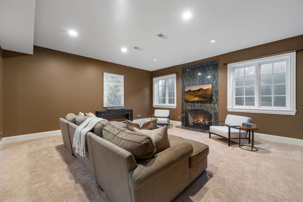 French Provincial Masterpiece A Haven of Quality and Elegance in Illinois Offered at 3595000 52