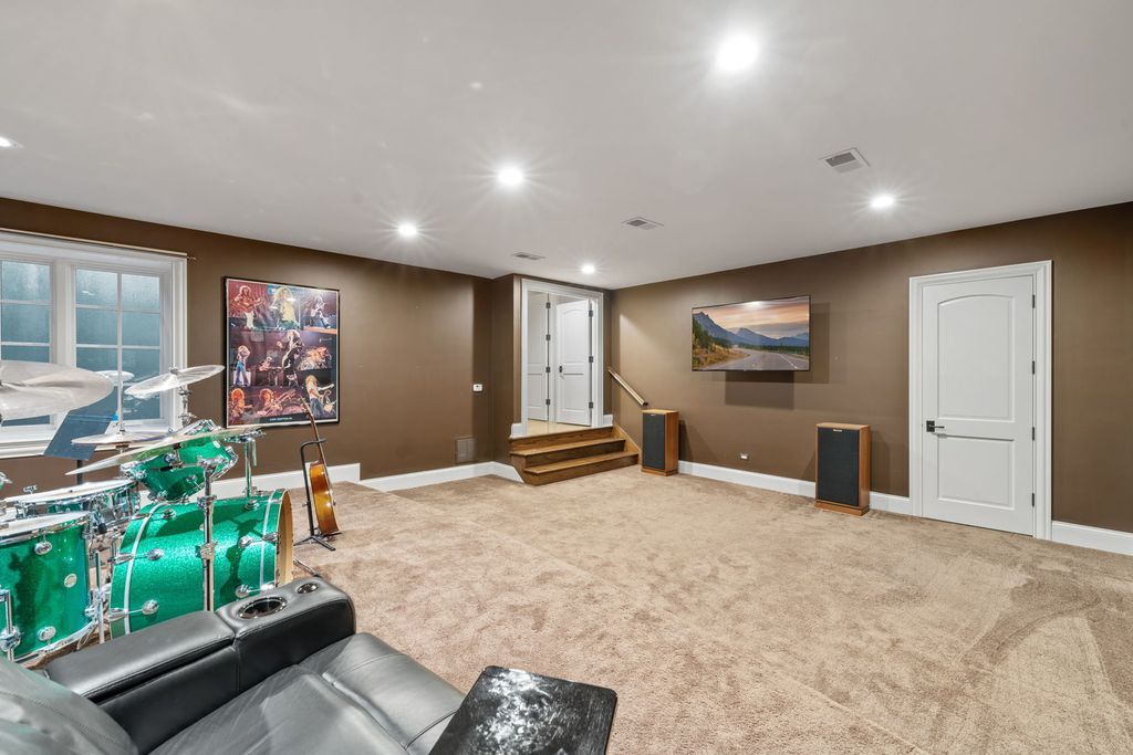 French Provincial Masterpiece A Haven of Quality and Elegance in Illinois Offered at 3595000 56
