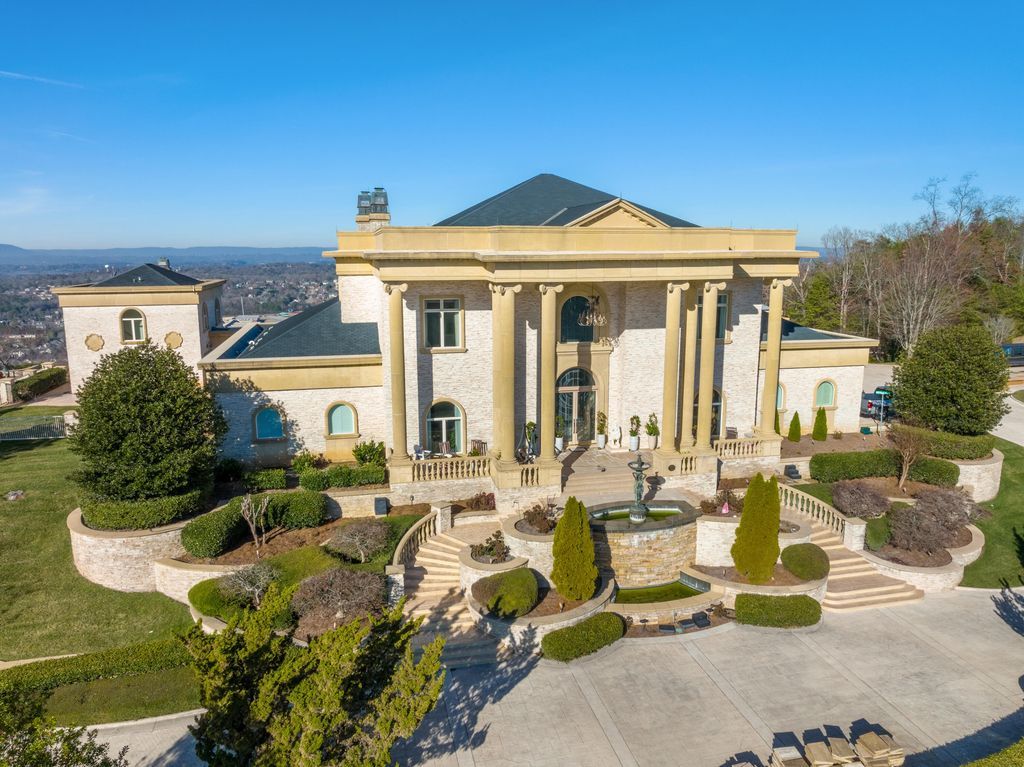 Heavenly Views The Windy Hill Estate A Tennessee Treasure Offered at 12 Million 2