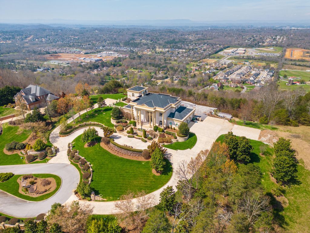 Heavenly Views The Windy Hill Estate A Tennessee Treasure Offered at 12 Million 3