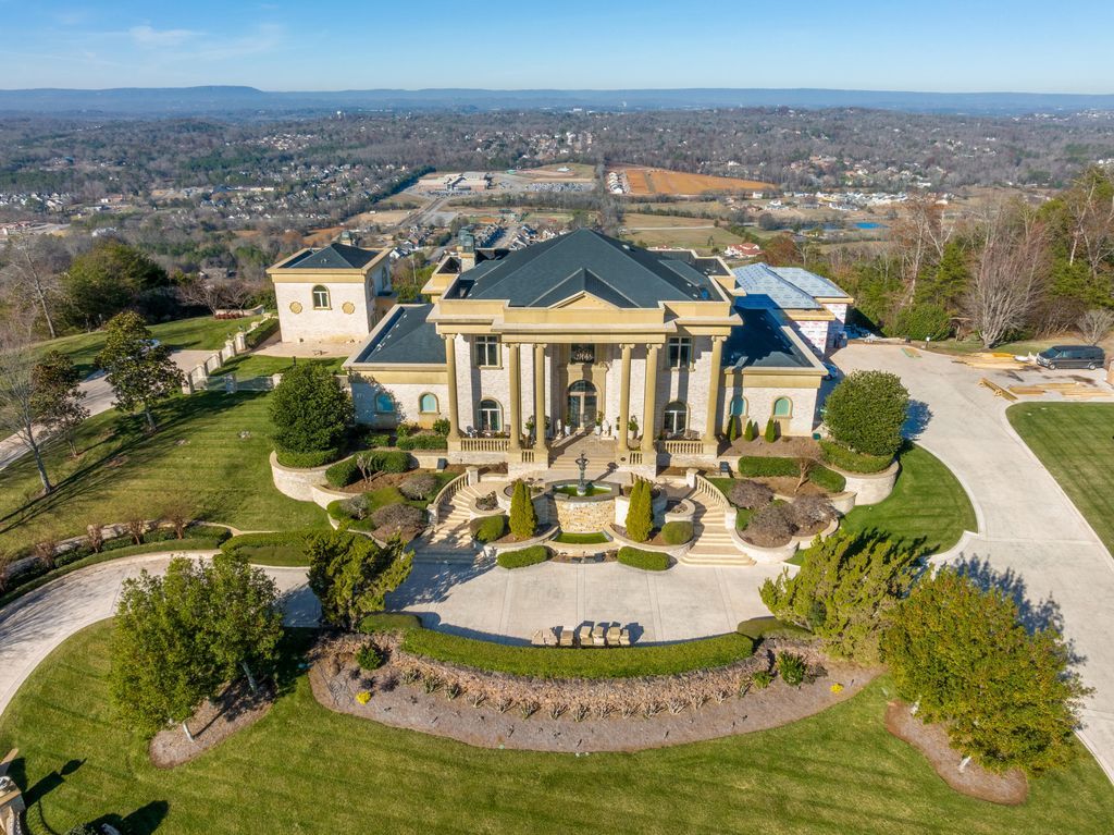 Heavenly Views The Windy Hill Estate A Tennessee Treasure Offered at 12 Million 4