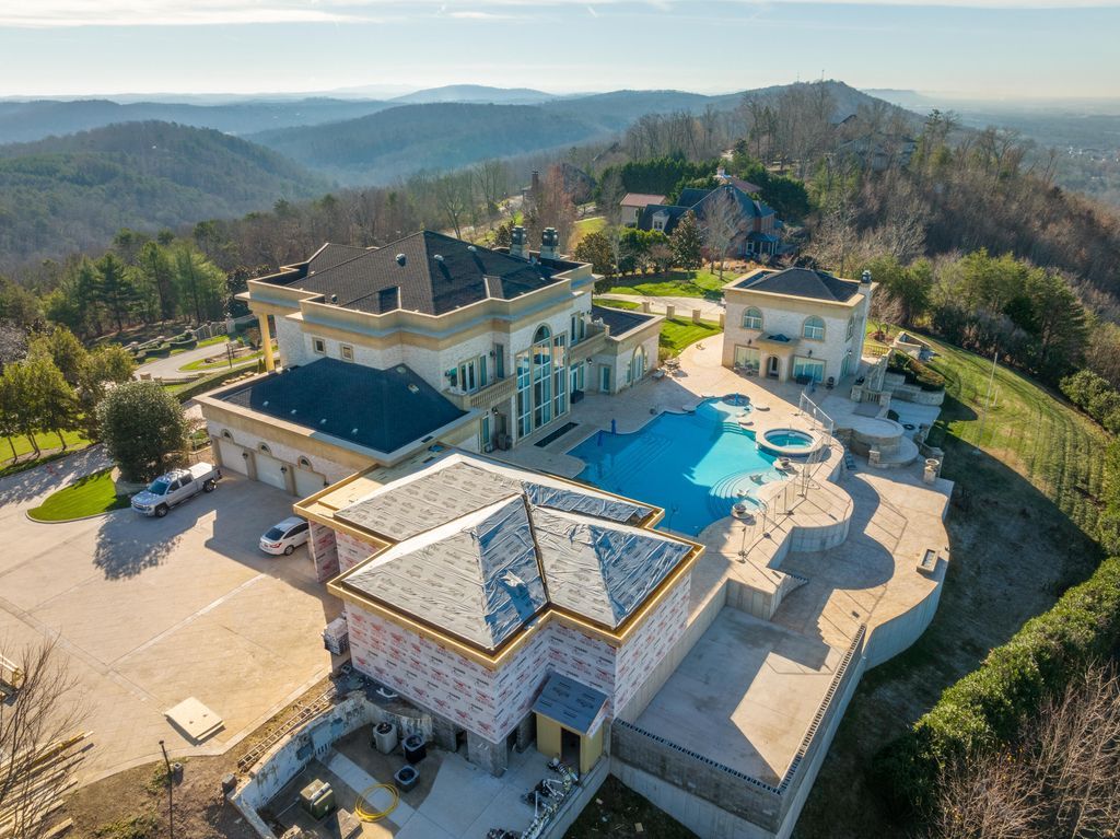 Heavenly Views The Windy Hill Estate A Tennessee Treasure Offered at 12 Million 6
