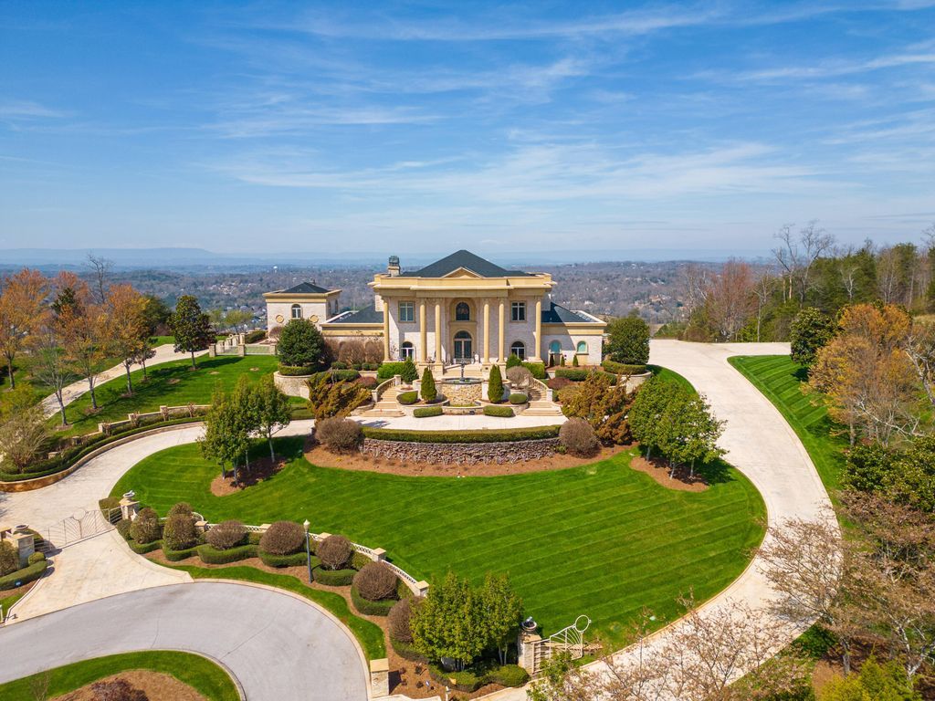 Heavenly Views The Windy Hill Estate A Tennessee Treasure Offered at 12 Million 64