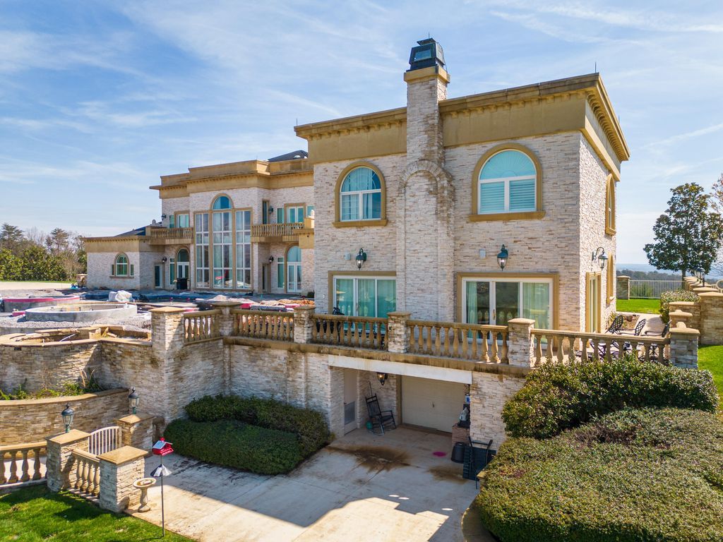 Heavenly Views The Windy Hill Estate A Tennessee Treasure Offered at 12 Million 66
