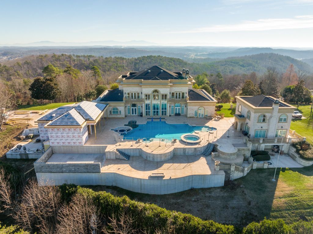 Heavenly Views The Windy Hill Estate A Tennessee Treasure Offered at 12 Million 67