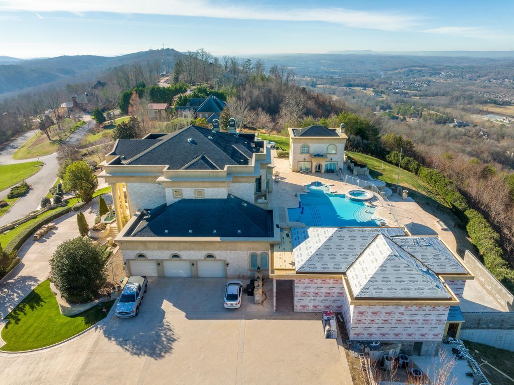 Heavenly Views The Windy Hill Estate A Tennessee Treasure Offered at 12 Million 7