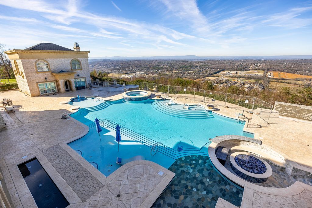 Heavenly Views The Windy Hill Estate A Tennessee Treasure Offered at 12 Million 71