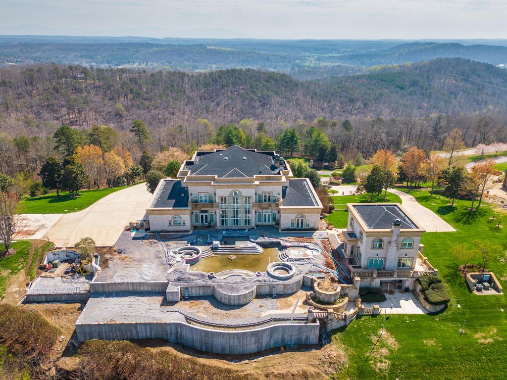Heavenly Views The Windy Hill Estate A Tennessee Treasure Offered at 12 Million 73