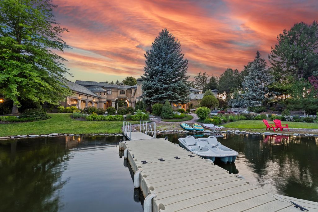 Idyllic Waterfront Retreat Stunning Views of Lake and Mountains in Idaho Offered at 4.125 Million 2