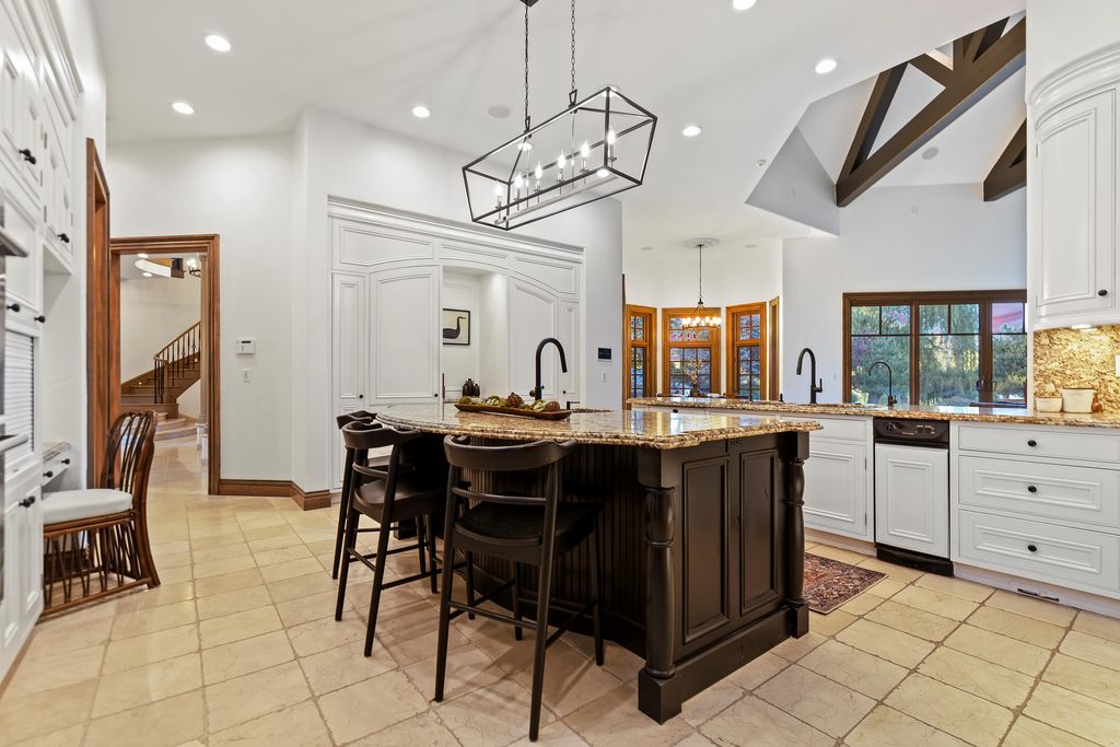 Idyllic Waterfront Retreat Stunning Views of Lake and Mountains in Idaho Offered at 4.125 Million 33