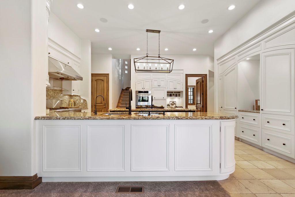 Idyllic Waterfront Retreat Stunning Views of Lake and Mountains in Idaho Offered at 4.125 Million 36
