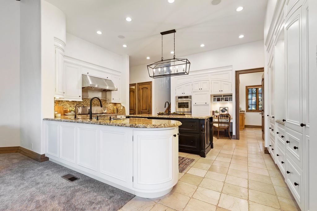 Idyllic Waterfront Retreat Stunning Views of Lake and Mountains in Idaho Offered at 4.125 Million 39