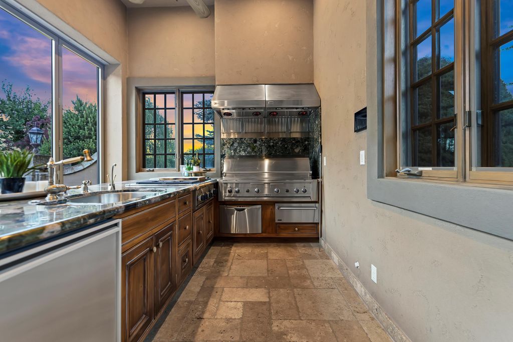Idyllic Waterfront Retreat Stunning Views of Lake and Mountains in Idaho Offered at 4.125 Million 55
