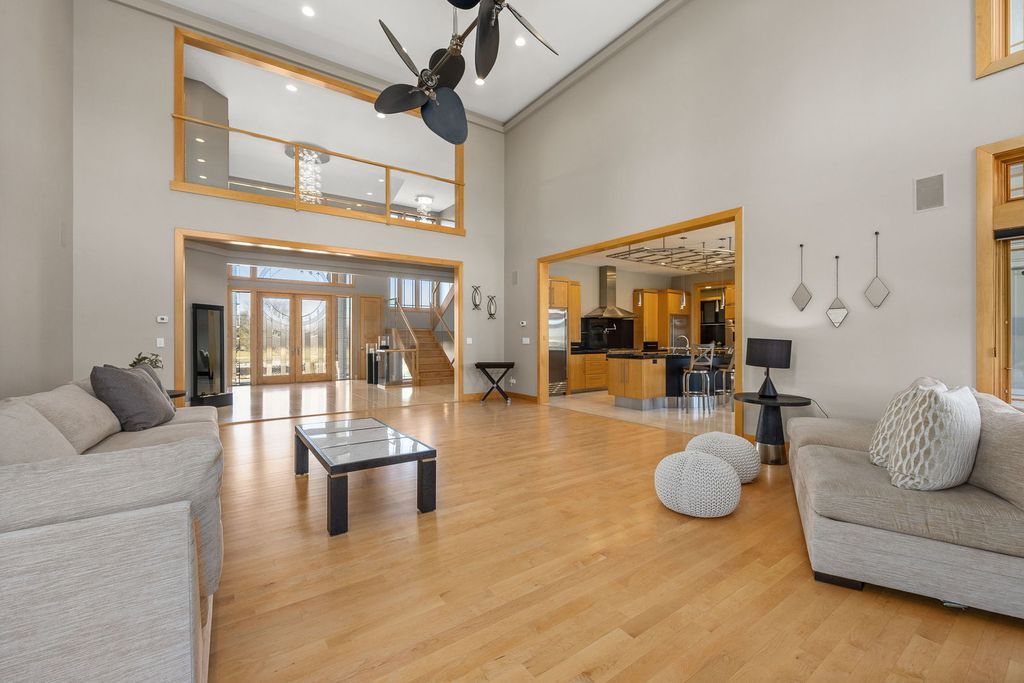 Illinois Haven Luxurious Private Estate with Transitional and Modern Flair Offered at 2.5 Million 32