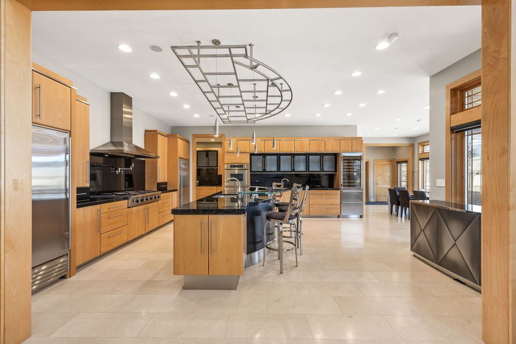 Illinois Haven Luxurious Private Estate with Transitional and Modern Flair Offered at 2.5 Million 37