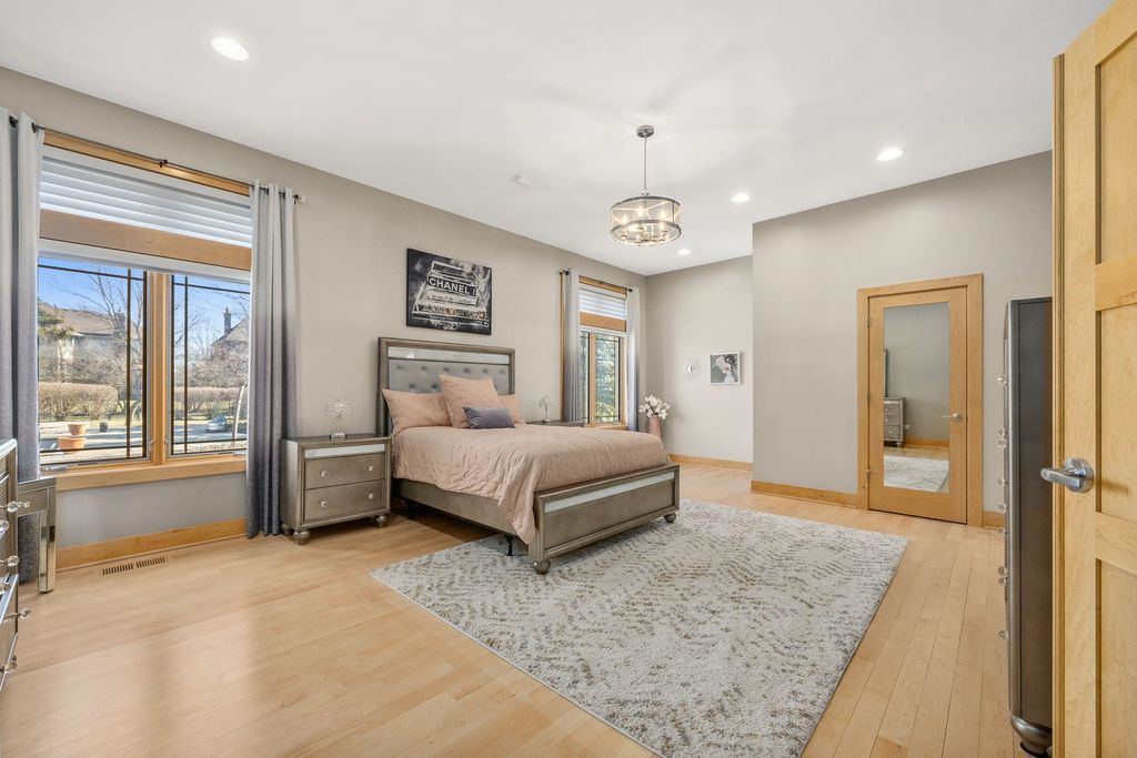 Illinois Haven Luxurious Private Estate with Transitional and Modern Flair Offered at 2.5 Million 46