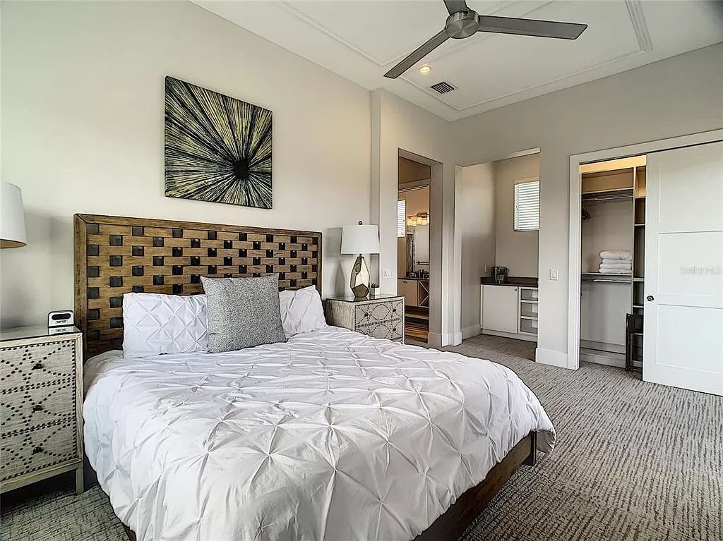 Welcome to Kempa Park, a luxurious 12-bedroom, 16-bathroom vacation retreat situated on the 6th hole of the Jack Nicklaus-designed golf course at Reunion Resort and Club.