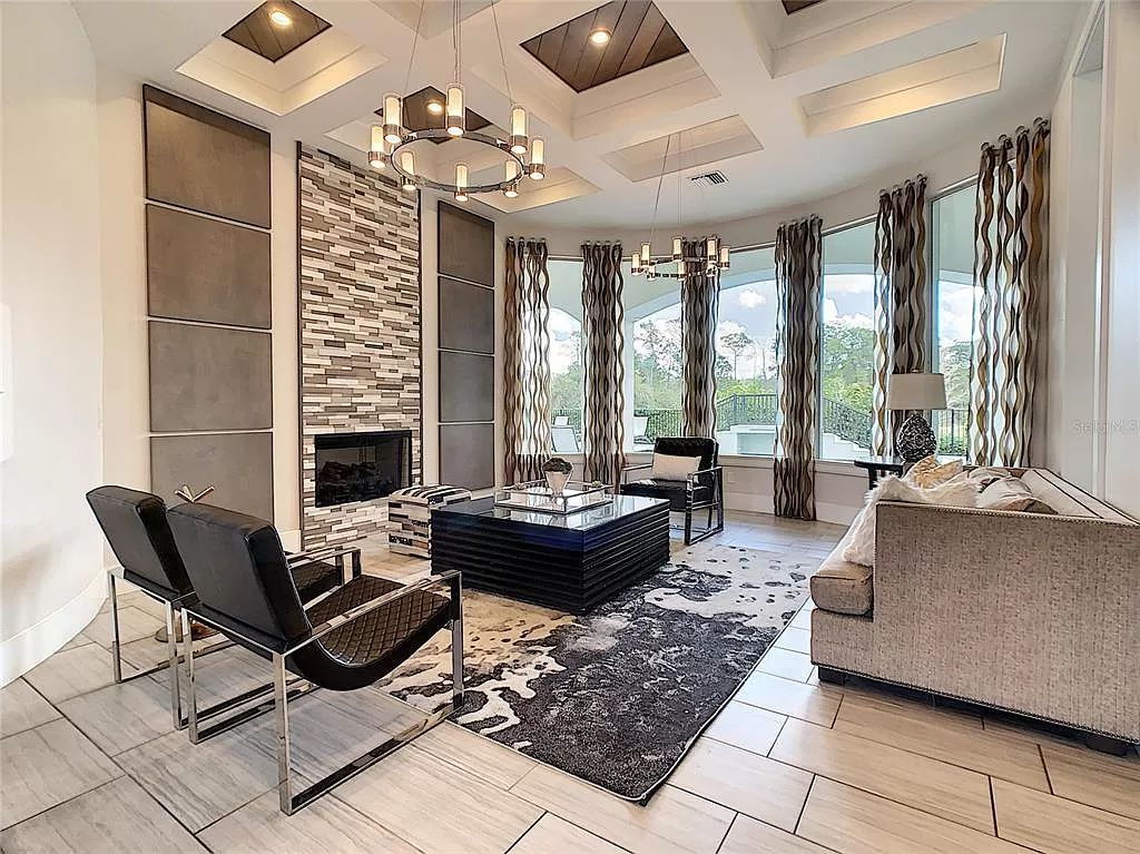 Welcome to Kempa Park, a luxurious 12-bedroom, 16-bathroom vacation retreat situated on the 6th hole of the Jack Nicklaus-designed golf course at Reunion Resort and Club.