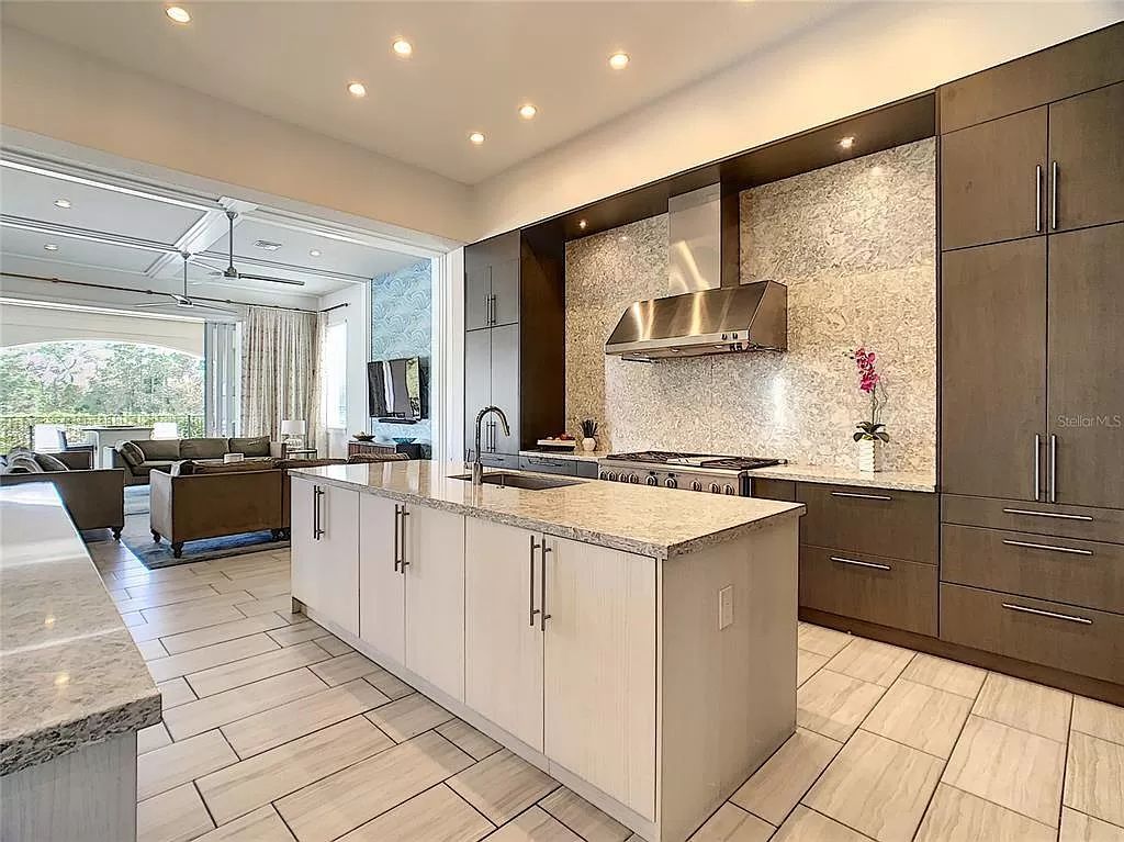 Welcome to Kempa Park, a luxurious 12-bedroom, 16-bathroom vacation retreat situated on the 6th hole of the Jack Nicklaus-designed golf course at Reunion Resort and Club.