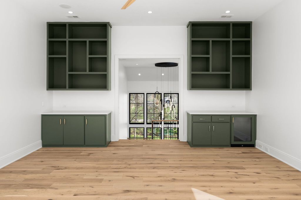 Luxurious Masterpiece Custom Home by Landon Development in Tennessee Offered at 9995000 35