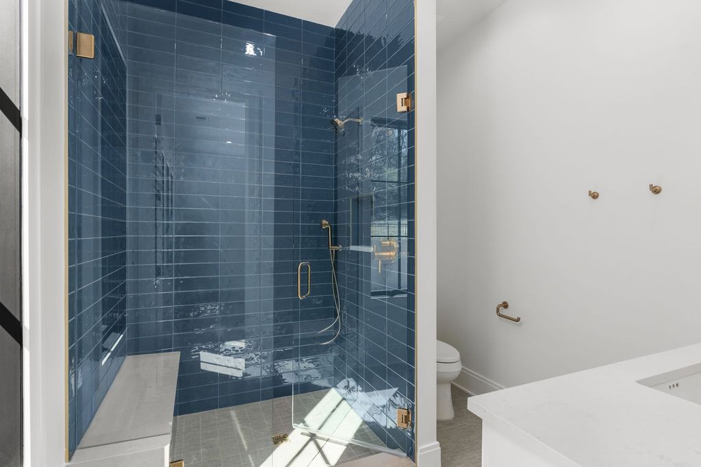 Luxurious Masterpiece Custom Home by Landon Development in Tennessee Offered at 9995000 38