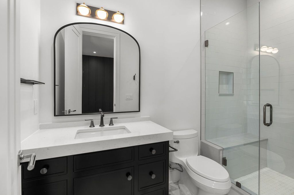 Luxurious Masterpiece Custom Home by Landon Development in Tennessee Offered at 9995000 48
