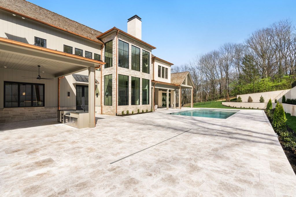 Luxurious Masterpiece Custom Home by Landon Development in Tennessee Offered at 9995000 51