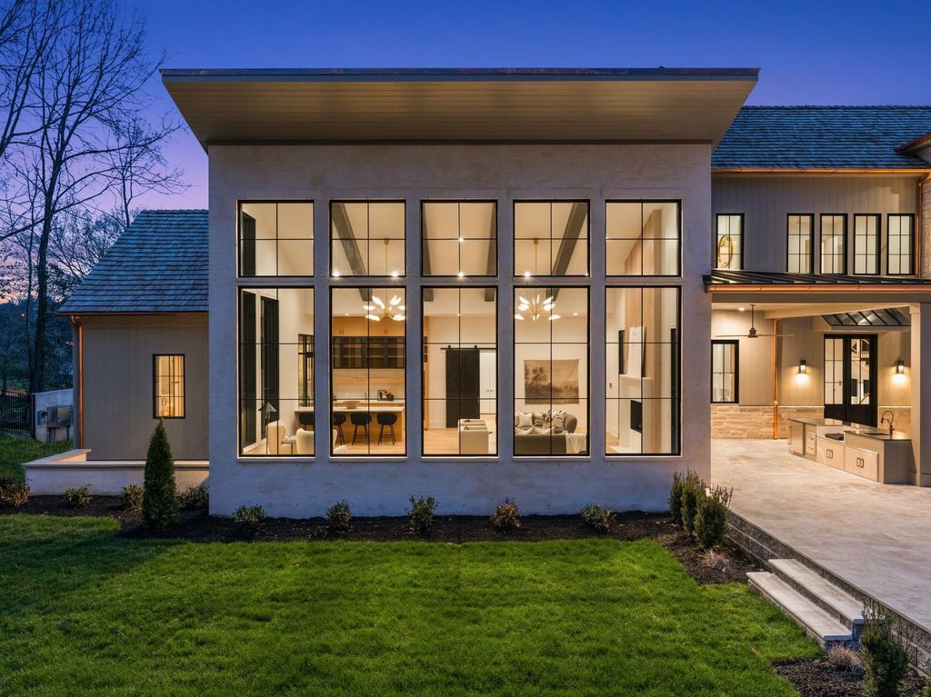 Luxurious Masterpiece Custom Home by Landon Development in Tennessee Offered at 9995000 53