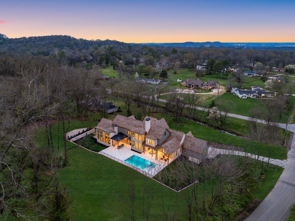Luxurious Masterpiece Custom Home by Landon Development in Tennessee Offered at 9995000 55