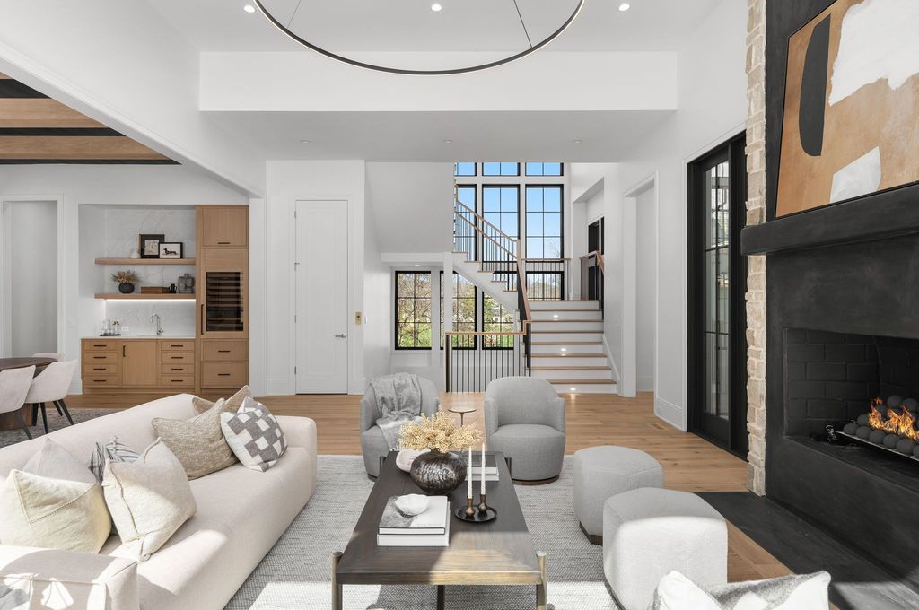 Luxurious Masterpiece Custom Home by Landon Development in Tennessee Offered at 9995000 7