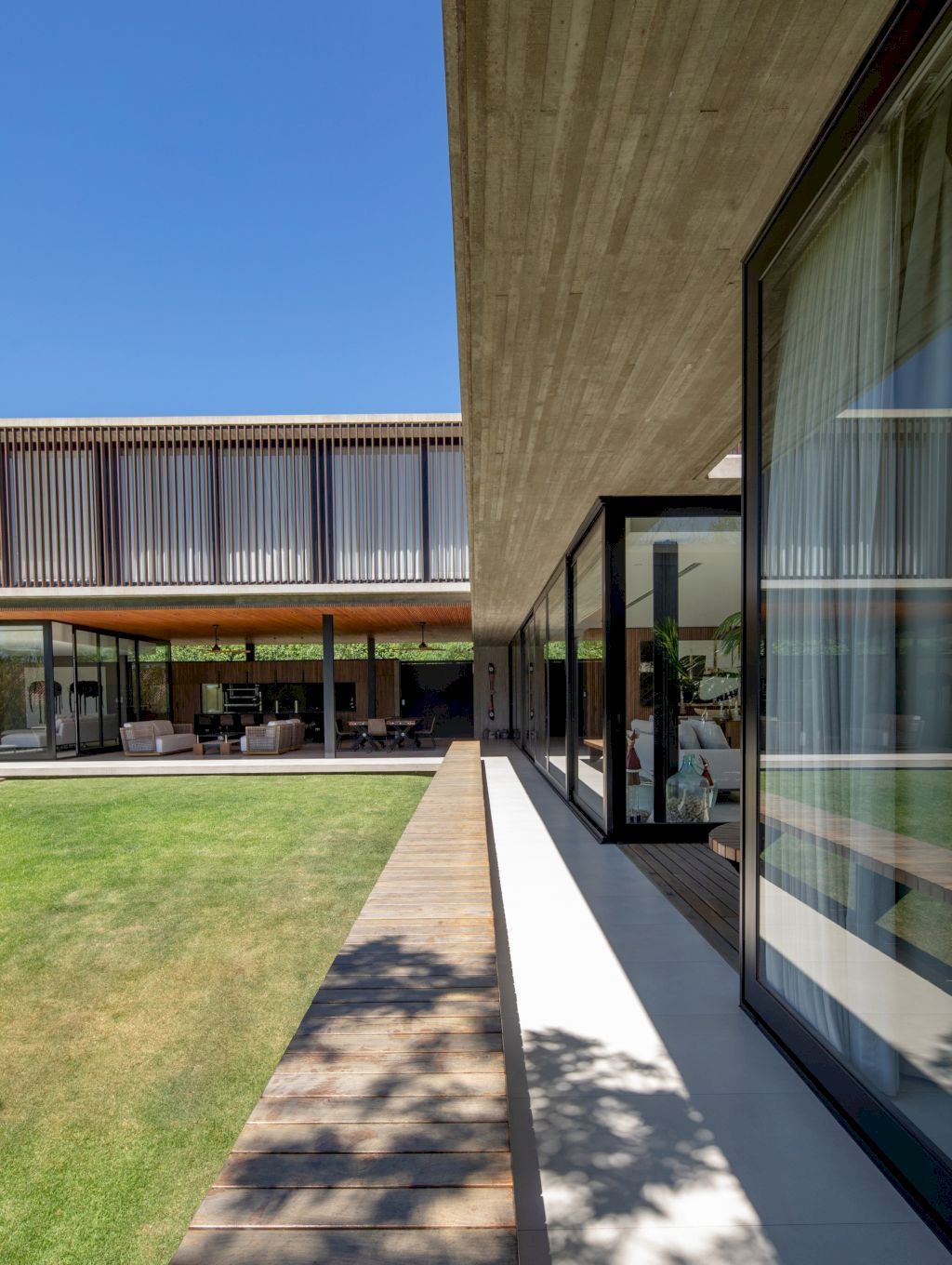 MS House with Meticulous Architectural Design by Sommet