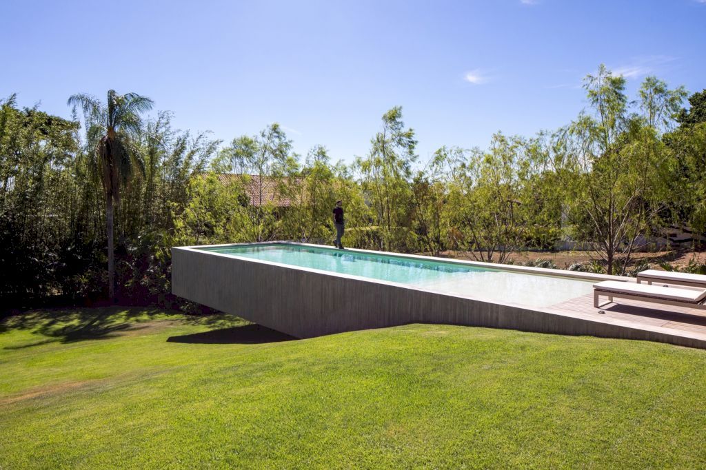 MS House with Meticulous Architectural Design by Sommet 9