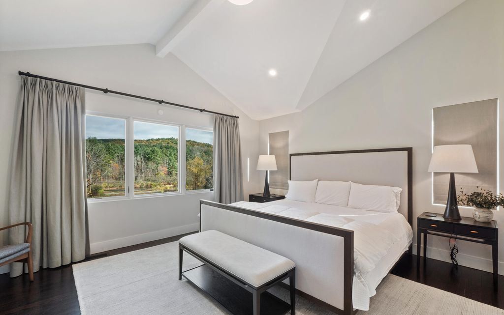 Massachusetts Single Level Retreat Seamlessly Integrates Modern and Rustic Charm Asking 4999888 11