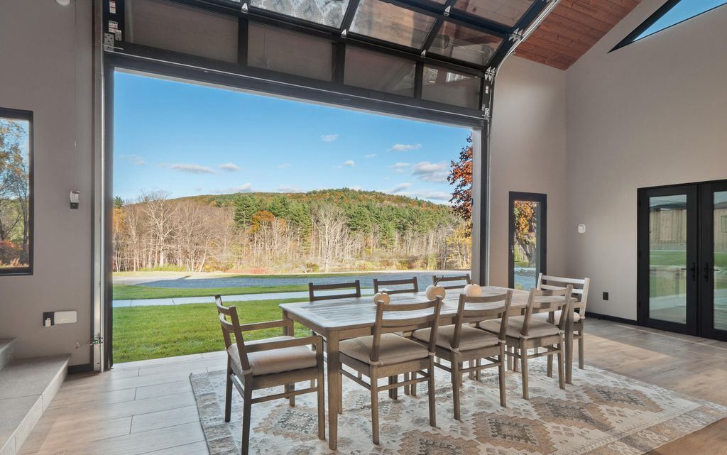 Massachusetts Single Level Retreat Seamlessly Integrates Modern and Rustic Charm Asking 4999888 18