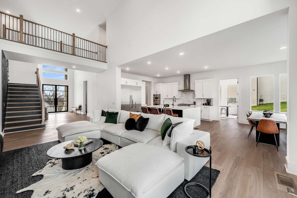 Modern Style Home for Sale in Lookaway Farms Tennessee Priced at 2.6 Million 11