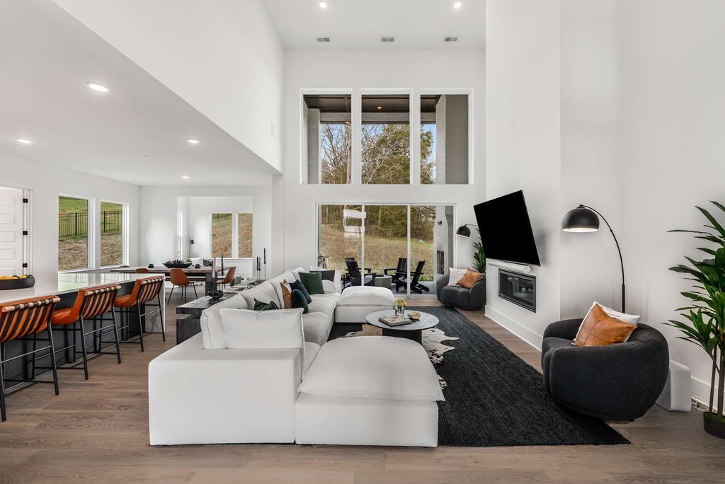 Modern Style Home for Sale in Lookaway Farms Tennessee Priced at 2.6 Million 5