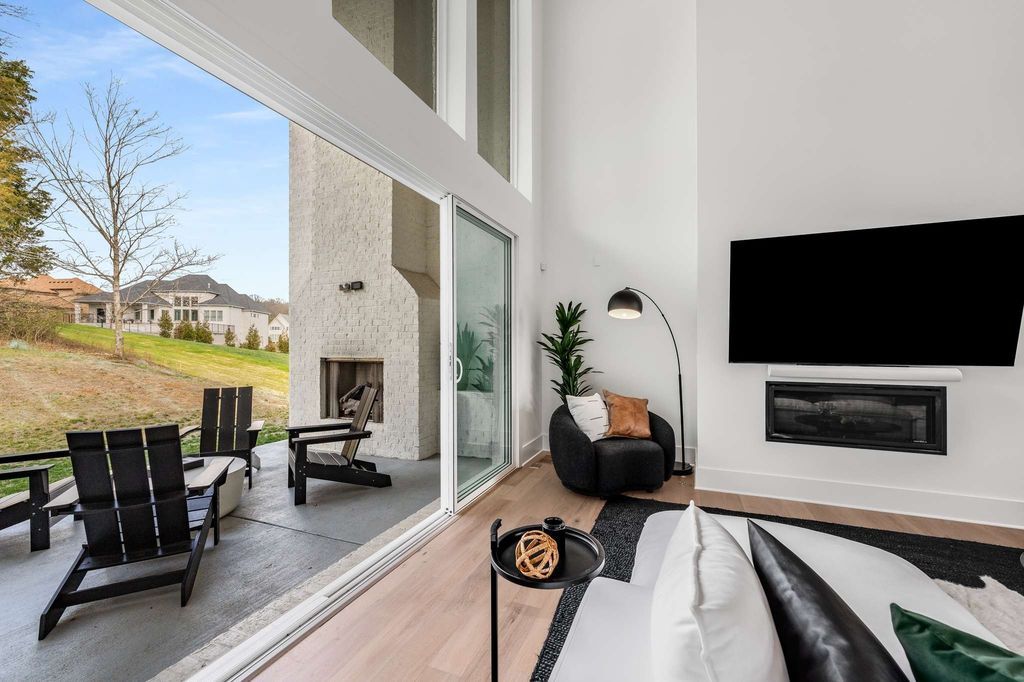 Modern Style Home for Sale in Lookaway Farms Tennessee Priced at 2.6 Million 9
