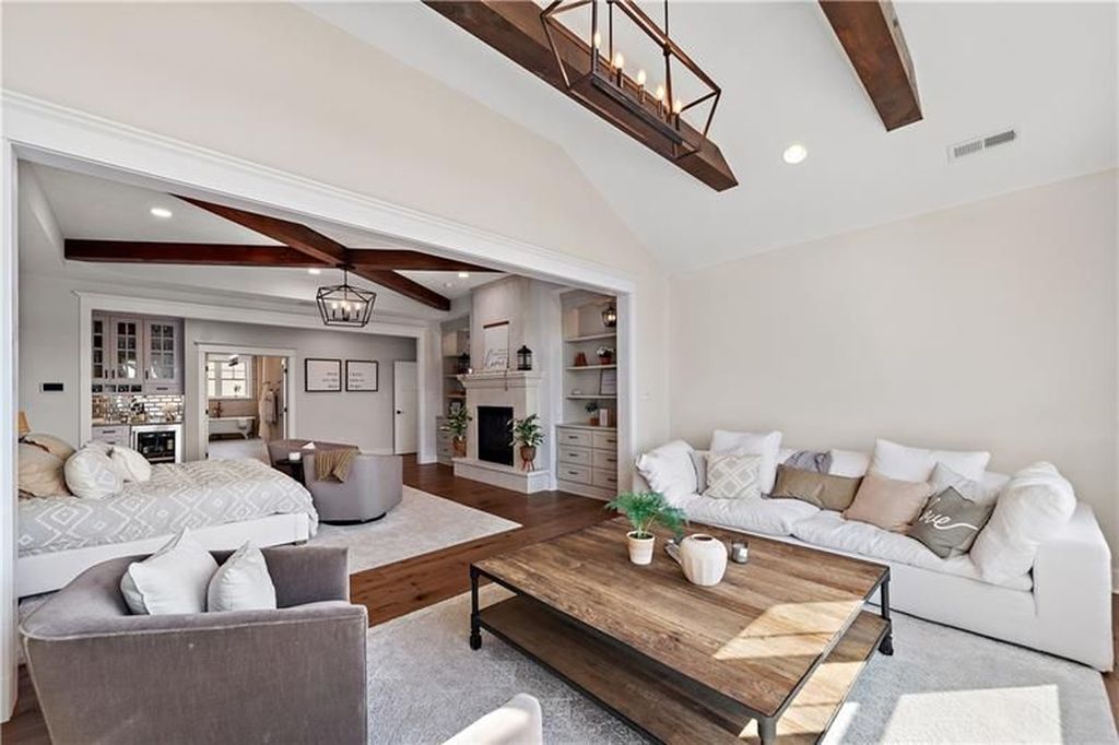 Newly Built Pennsylvania Home with Stunning Features and Ideal Location Offered at 2.7 Million 31