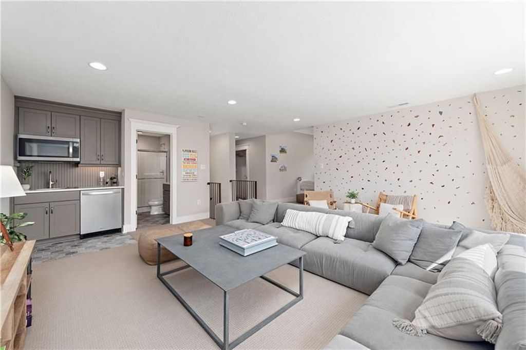 Newly Built Pennsylvania Home with Stunning Features and Ideal Location Offered at 2.7 Million 37