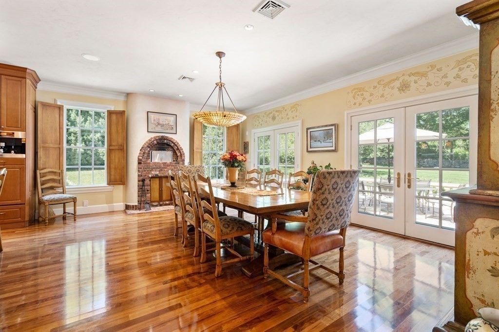 Roman inspired Villa in Westwood Massachusetts Offering the Finest Tastes of Italy for 3.985 Million 11