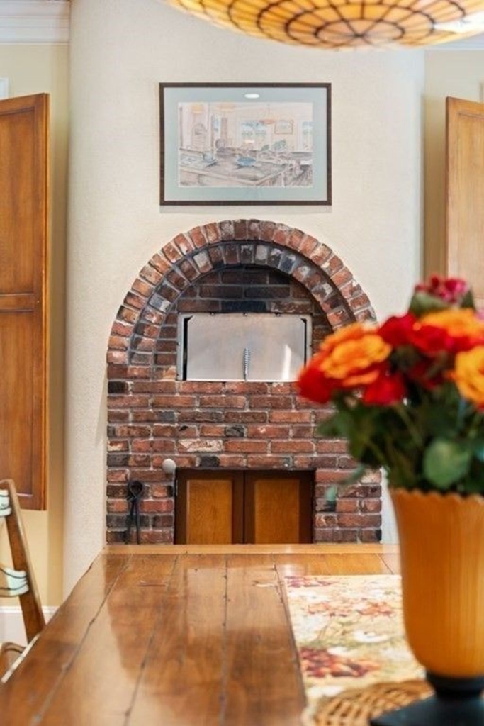 Roman inspired Villa in Westwood Massachusetts Offering the Finest Tastes of Italy for 3.985 Million 15