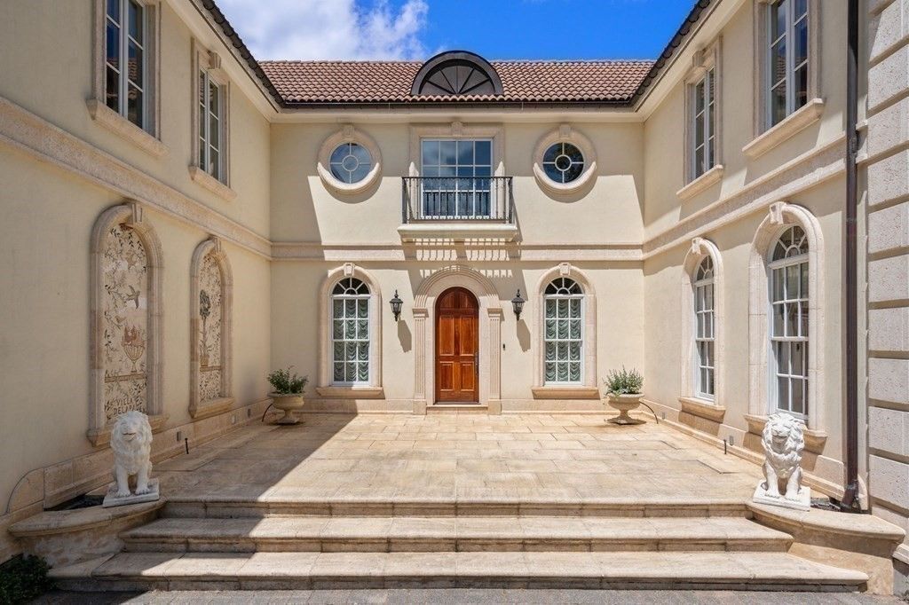 Roman inspired Villa in Westwood Massachusetts Offering the Finest Tastes of Italy for 3.985 Million 30