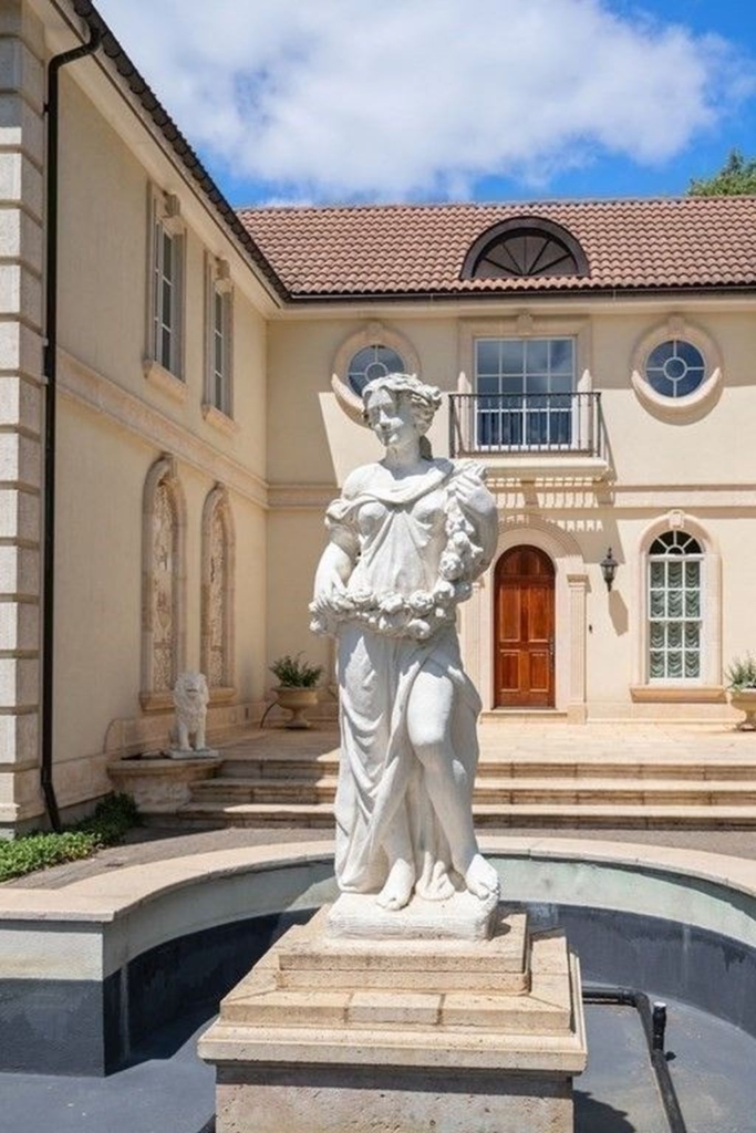 Roman inspired Villa in Westwood Massachusetts Offering the Finest Tastes of Italy for 3.985 Million 31