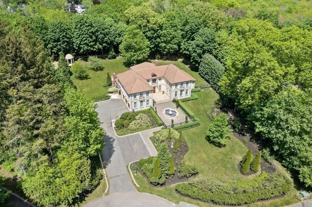 Roman inspired Villa in Westwood Massachusetts Offering the Finest Tastes of Italy for 3.985 Million 37